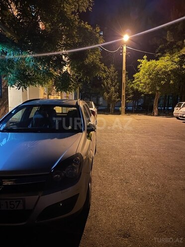 Opel Astra 2006, 300,000 km - 1.3 l - Sumqayıt