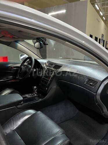 Lexus GS 300-15