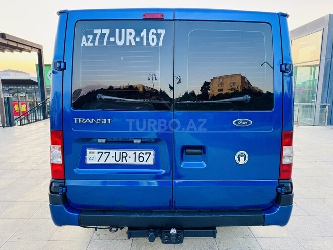 Ford Transit-6
