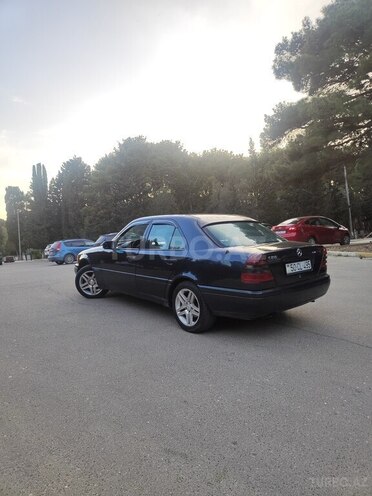 Mercedes C 230 1997, 402,000 km - 2.3 л - Sumqayıt