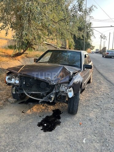 Mercedes 190 1991, 20,000 km - 1.8 l - Sumqayıt