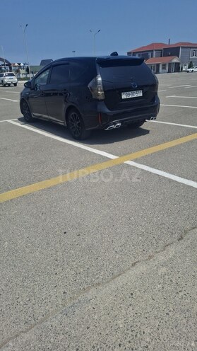 Toyota Prius V 2011, 331,525 km - 1.8 л - Sumqayıt