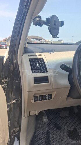 Toyota Prius V 2011, 331,525 km - 1.8 л - Sumqayıt