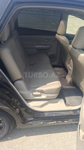 Toyota Prius V 2011, 331,525 km - 1.8 л - Sumqayıt