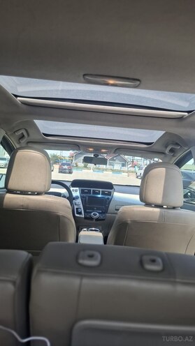 Toyota Prius V 2011, 331,525 km - 1.8 л - Sumqayıt