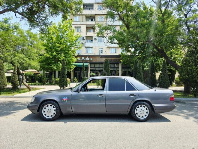 Mercedes E 200 1994, 426,000 km - 2.0 л - Bakı