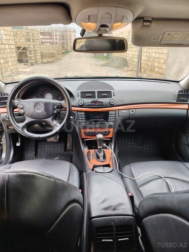 Mercedes E 220 d 2006, 447,500 km - 2.2 l - Bakı