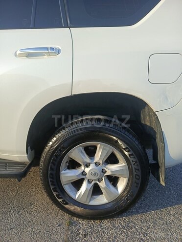 Toyota Land Cruiser Prado 2010, 193,000 km - 2.7 л - Bakı