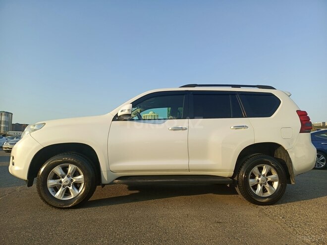 Toyota Land Cruiser Prado 2010, 193,000 km - 2.7 л - Bakı