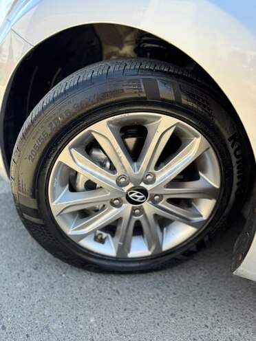 Hyundai Avante 2015, 136,250 km - 1.6 л - Bakı