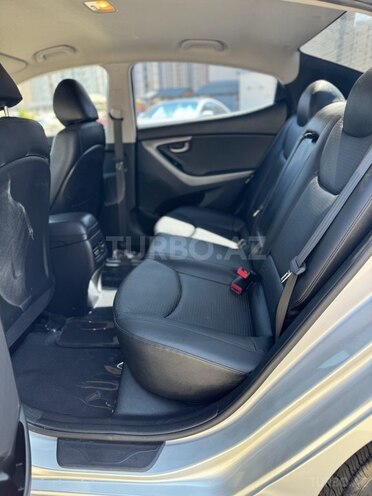 Hyundai Avante 2015, 136,250 km - 1.6 л - Bakı