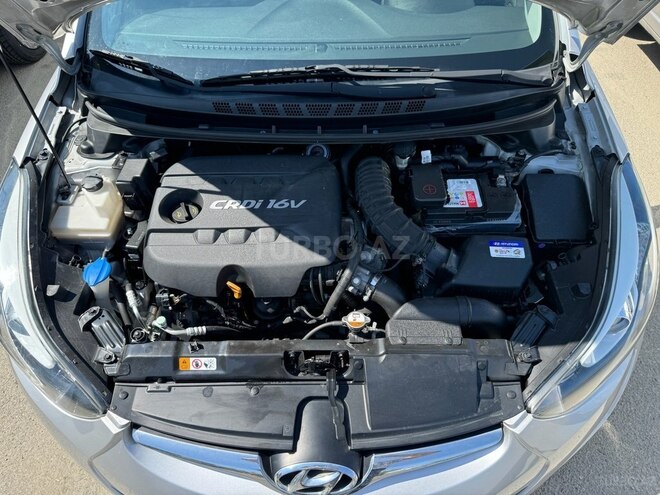 Hyundai Avante 2015, 136,250 km - 1.6 л - Bakı