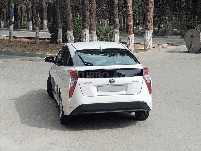 Toyota Prius 2018, 124,000 km - 1.8 l - Sumqayıt
