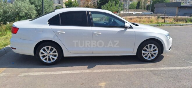 Volkswagen Jetta-6