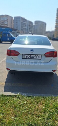 Volkswagen Jetta-3