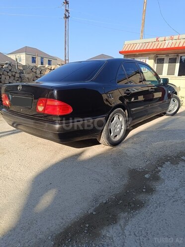 Mercedes E 240 1999, 364,000 km - 2.4 l - Bakı