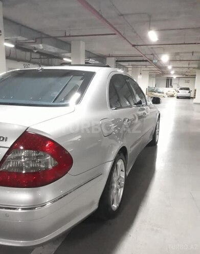 Mercedes E 220 d 2005, 284,000 km - 2.2 л - Bakı