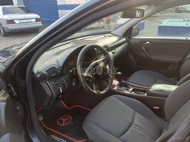Mercedes C 220 d 2002, 378,166 km - 2.2 l - Bakı