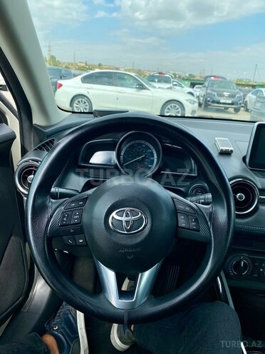 Toyota Yaris iA 2015, 231,000 km - 1.5 l - Bakı