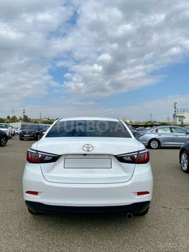 Toyota Yaris iA 2015, 231,000 km - 1.5 l - Bakı