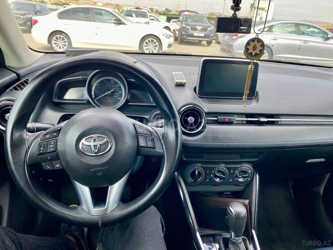 Toyota Yaris iA 2015, 231,000 km - 1.5 l - Bakı