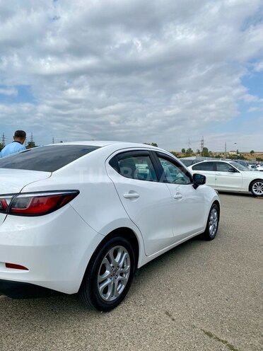 Toyota Yaris iA 2015, 231,000 km - 1.5 l - Bakı
