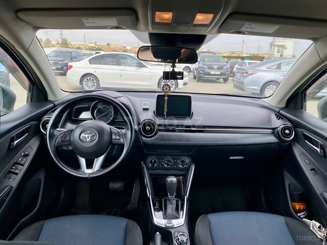 Toyota Yaris iA 2015, 231,000 km - 1.5 l - Bakı