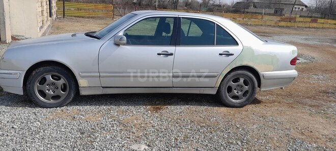 Mercedes E 250 1999, 563,000 km - 2.5 l - Kürdəmir