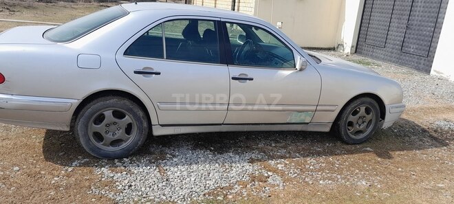 Mercedes E 250 1999, 563,000 km - 2.5 l - Kürdəmir
