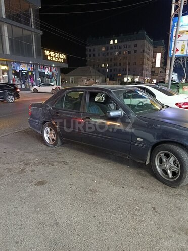 Mercedes C 200 1997, 123,400 km - 2.0 l - Bakı
