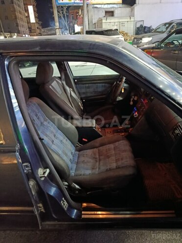 Mercedes C 200 1997, 123,400 km - 2.0 l - Bakı