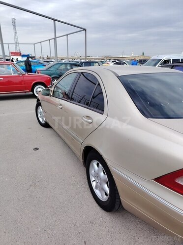 Mercedes C 200 2001, 389,269 km - 2.0 л - Bakı