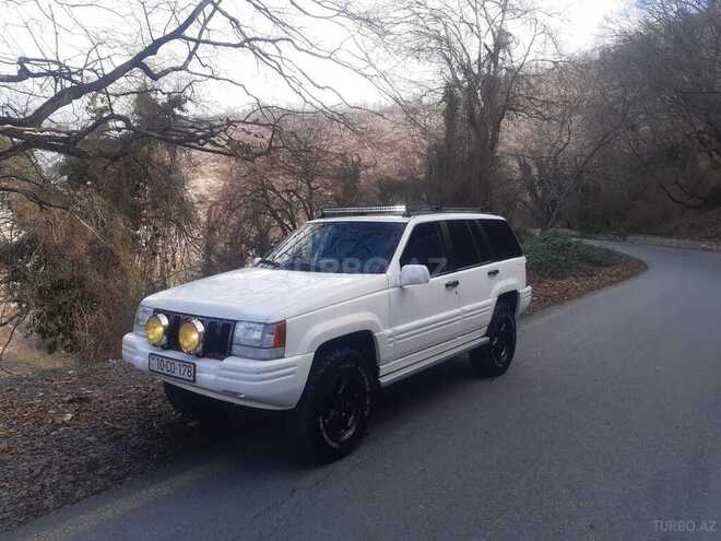 Jeep Grand Cherokee 1996, 253,000 km - 5.2 l - Qax