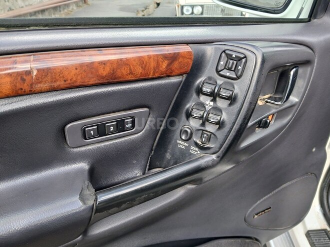 Jeep Grand Cherokee 1996, 253,000 km - 5.2 l - Qax