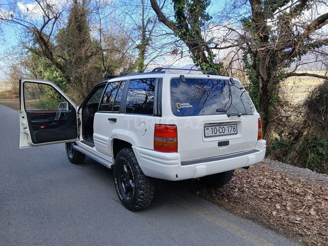 Jeep Grand Cherokee 1996, 253,000 km - 5.2 l - Qax