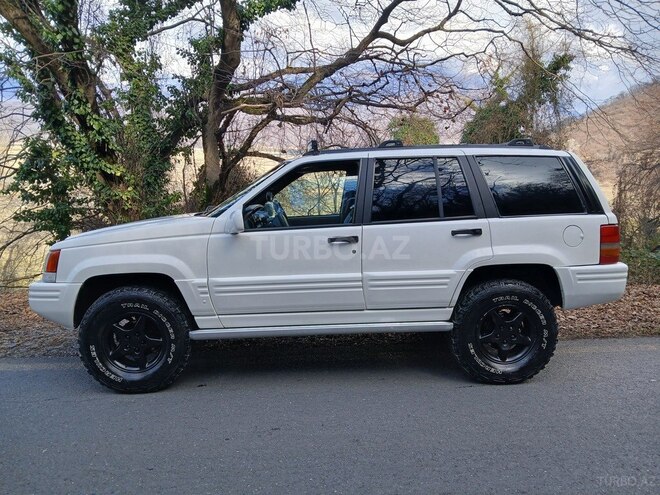 Jeep Grand Cherokee 1996, 253,000 km - 5.2 l - Qax