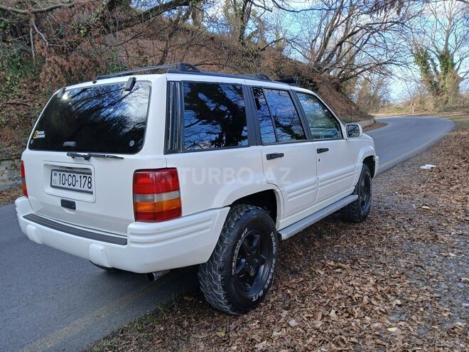 Jeep Grand Cherokee 1996, 253,000 km - 5.2 l - Qax
