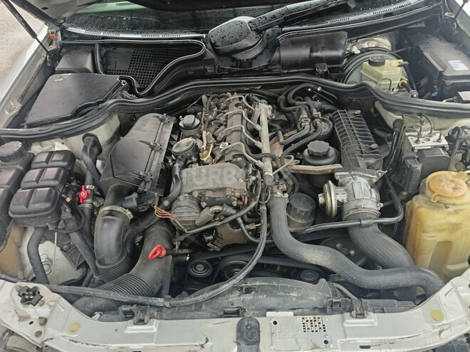 Mercedes E 220 d 1999, 400,000 km - 2.2 l - Bakı