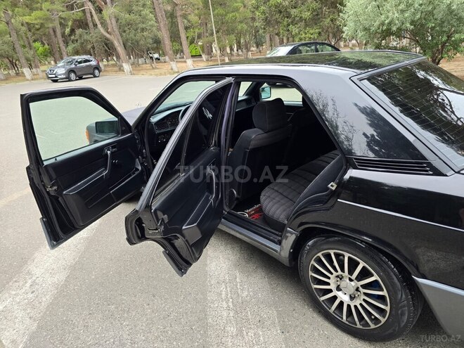 Mercedes 190 1993, 390,000 km - 2.0 l - Sumqayıt