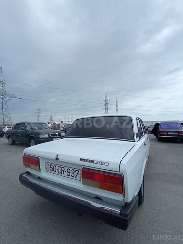 LADA (VAZ) 2107 2003, 11,893 km - 1.6 l - Salyan