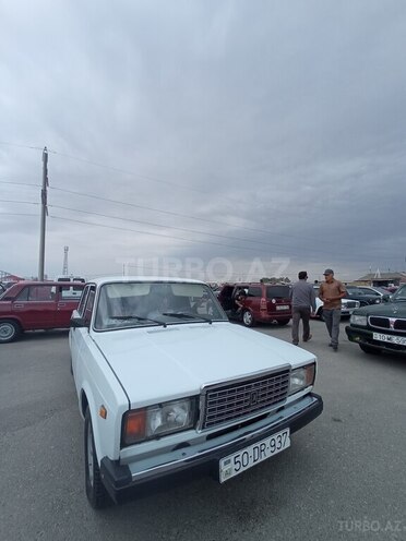 LADA (VAZ) 2107 2003, 11,893 km - 1.6 l - Salyan