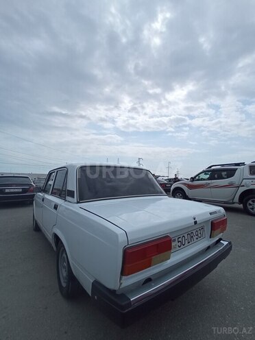 LADA (VAZ) 2107 2003, 11,893 km - 1.6 l - Salyan
