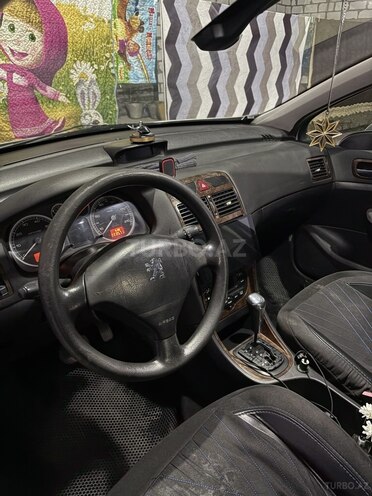 Peugeot 307 2004, 228,356 km - 2.0 l - Bakı