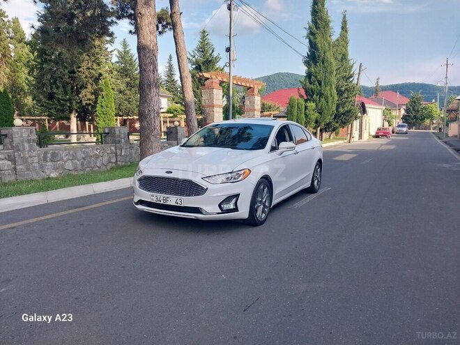 Ford Fusion (North America) 2019, 248,037 km - 1.5 l - Qax