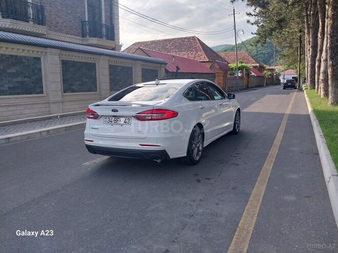 Ford Fusion (North America) 2019, 248,037 km - 1.5 l - Qax