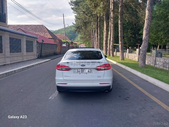 Ford Fusion (North America) 2019, 248,037 km - 1.5 l - Qax