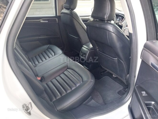 Ford Fusion (North America) 2019, 248,037 km - 1.5 l - Qax