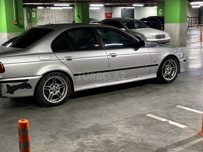 BMW 528 2000, 430,878 km - 2.8 л - Bakı
