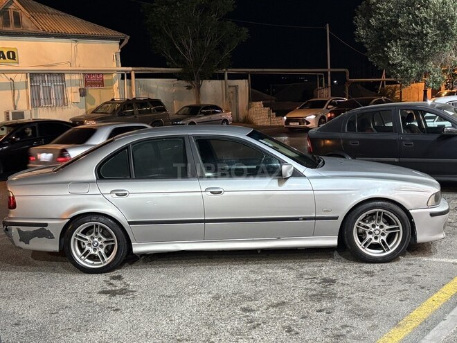 BMW 528 2000, 430,878 km - 2.8 л - Bakı