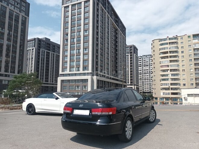 Hyundai Sonata-2